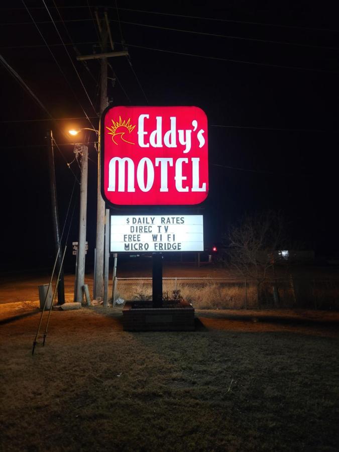 Eddy'S Motel Pleasanton Esterno foto