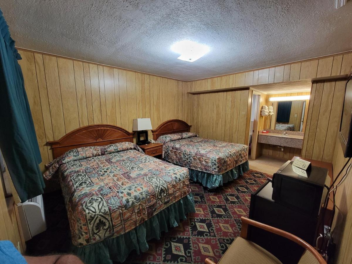 Eddy'S Motel Pleasanton Esterno foto